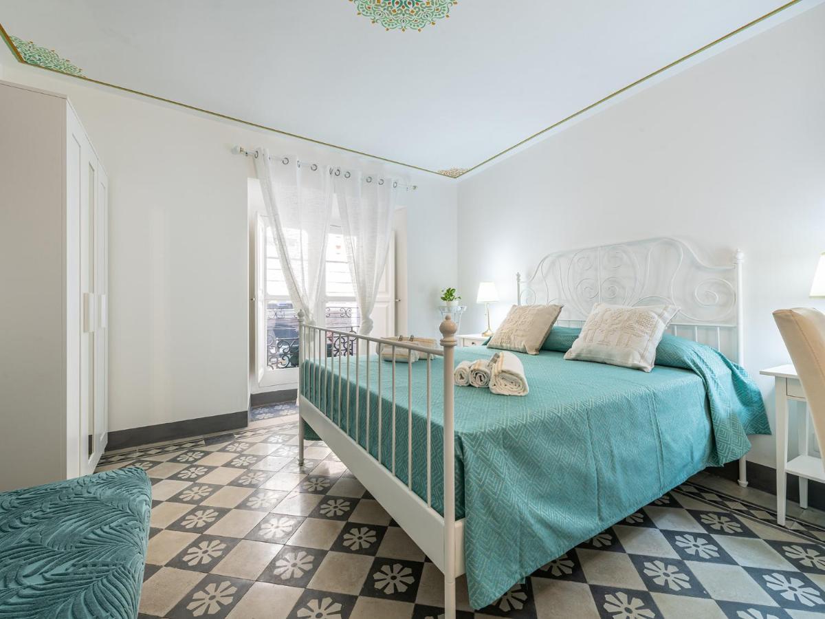 La Buona Stella Rooms - City Centre Cagliari Exterior photo